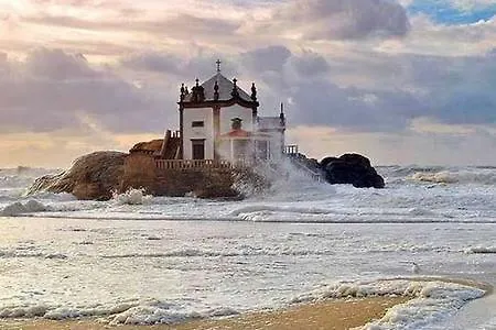 بيت ضيافة Je T'Aime - Matosinhos Beach *